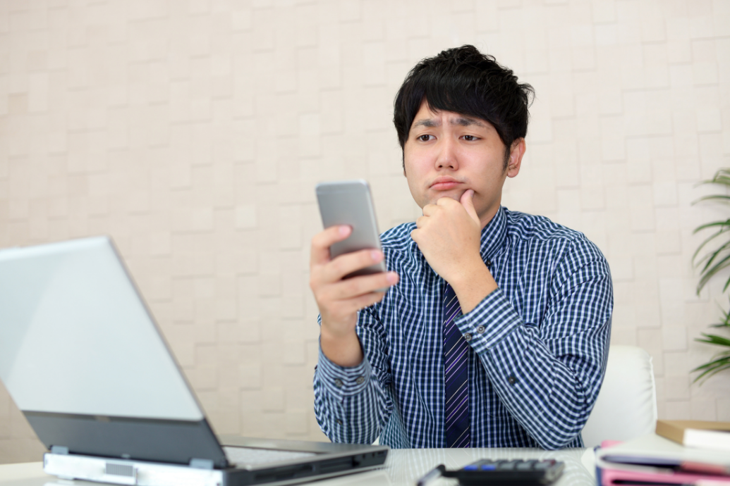 仕事&会社に不満を持つ社員_イメージ